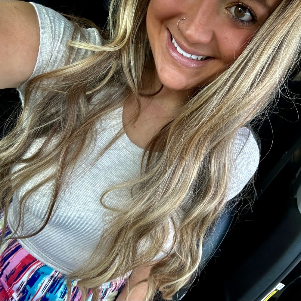 Meet your Posher, Kayla!❤️